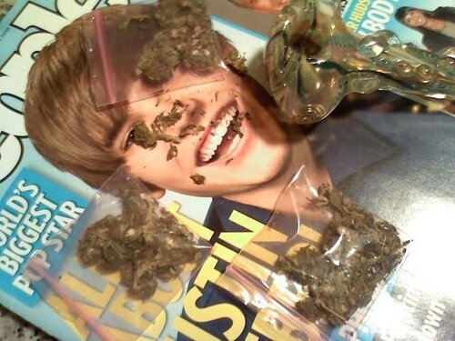 Justin Bieber Smoking Weed